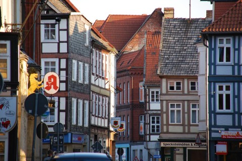 Wesels „Vorstadt“ Dinslaken wird in Salzwedel symbolisch in den Hansebund „eingelassen“